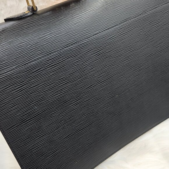 Louis Vuitton Black Epi Briefcase - Picture 5 of 17